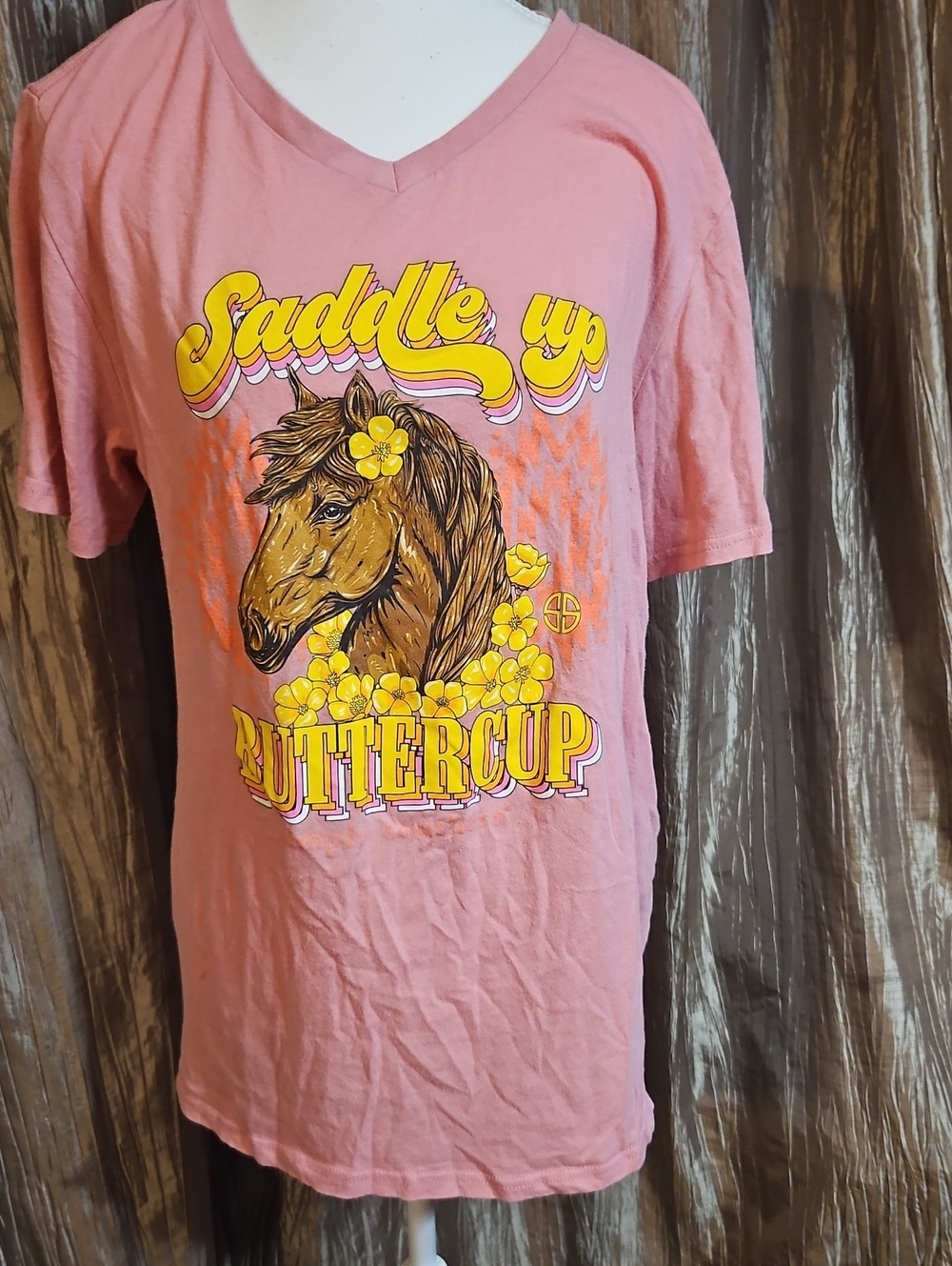 Buttercup Pink Graphic V‑Neck Tee - Women's Short Sleeve